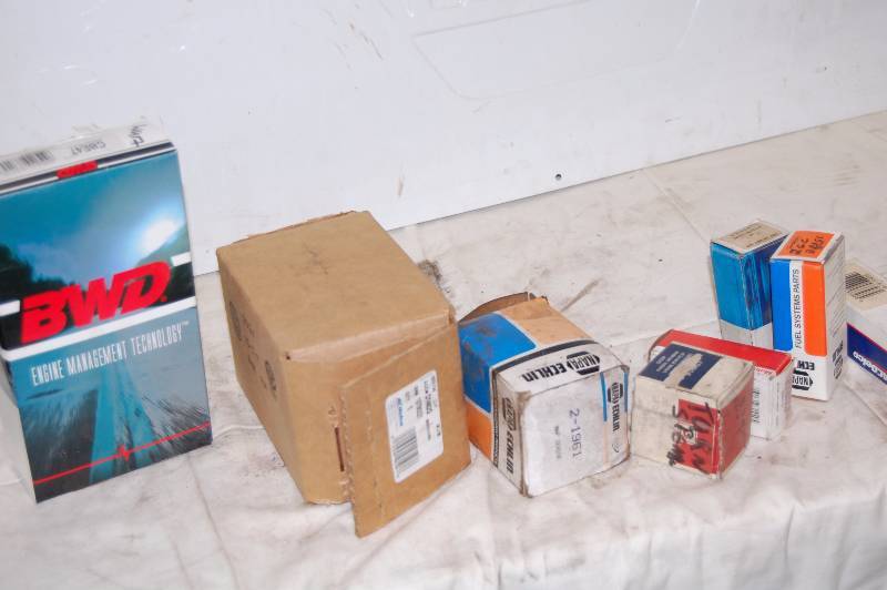 lot 297 image: Control Module and Ignition Housing and More