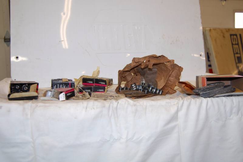 lot 302 image: Clutch Facings and Engine Bearings and MORE