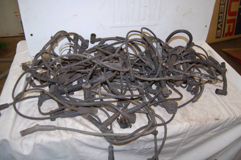 lot 304 image: Plug Wires