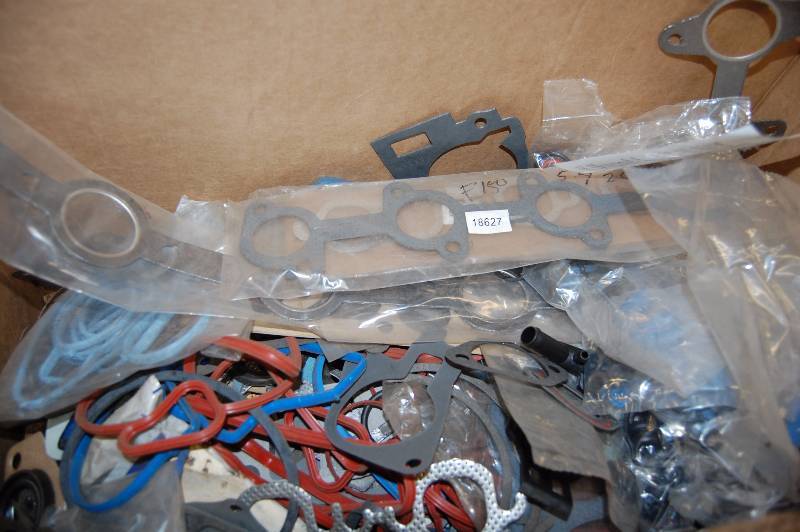 lot 370 image: Intake and exhaust manifold gaskets