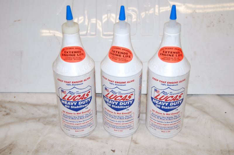 lot 373 image: Lucas Heavy duty oil stabilizer