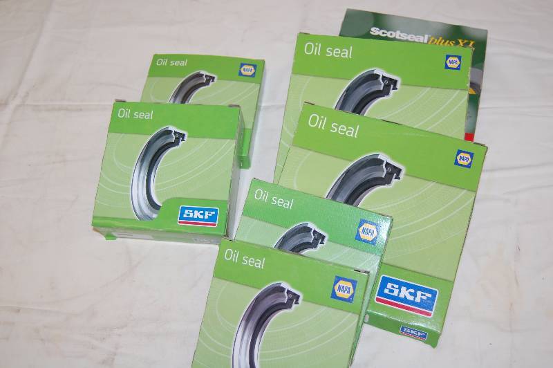lot 389 image: Oil Seals