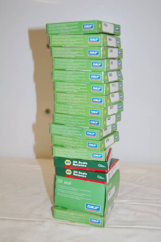 lot 393 image: NAPA Oil Seals