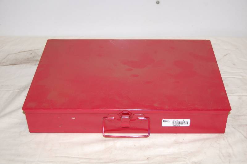lot 405 image: Steel Case with Parts