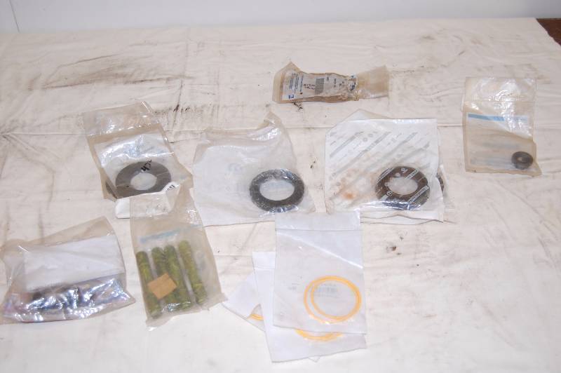 lot 415 image: Assorted Parts