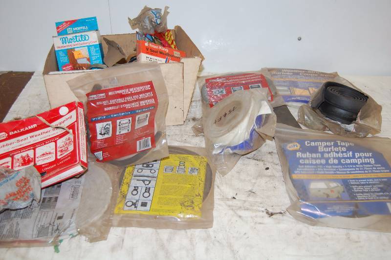 lot 429 image: Weather Stripping and Caulking Cord