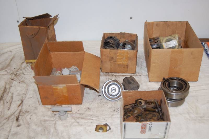 lot 431 image: Assorted USED Auto Parts