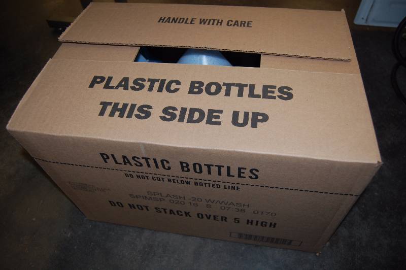 lot 434 image: 6 Gallons of Washer Fluid