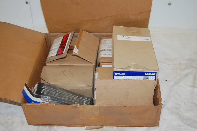 lot 490 image: Window Lift Motor,Door Console, GM Engine Block Motor and Intake System Aerosol Adaptor Kits