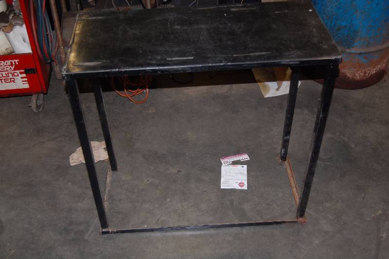 lot 530 image: Steel Table