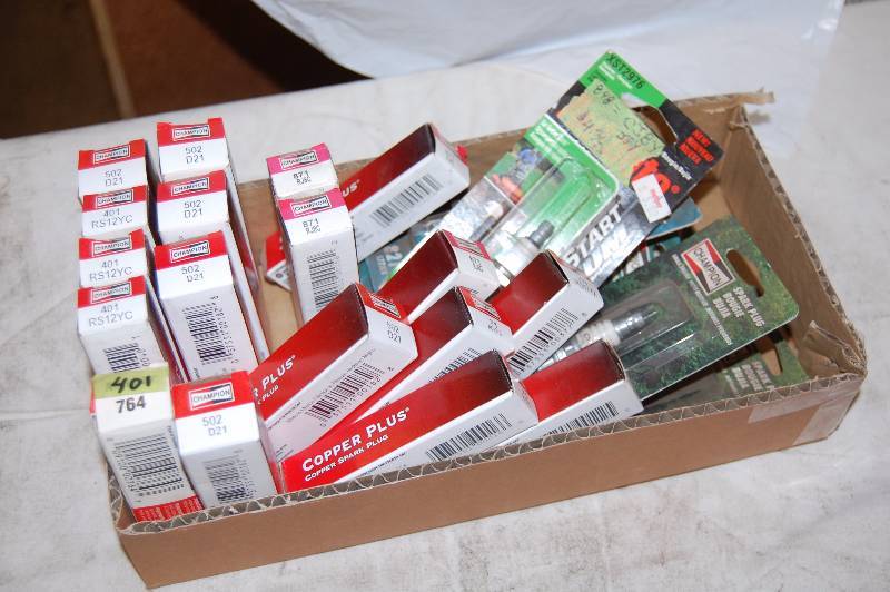 lot 531 image: Champion and Autolite Spark Plugs