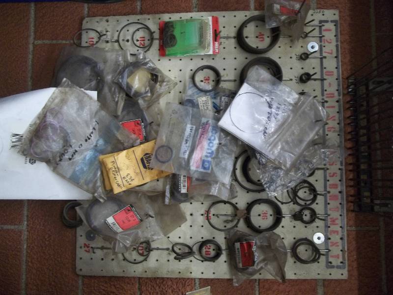 lot 622 image: O-Rings Display Board