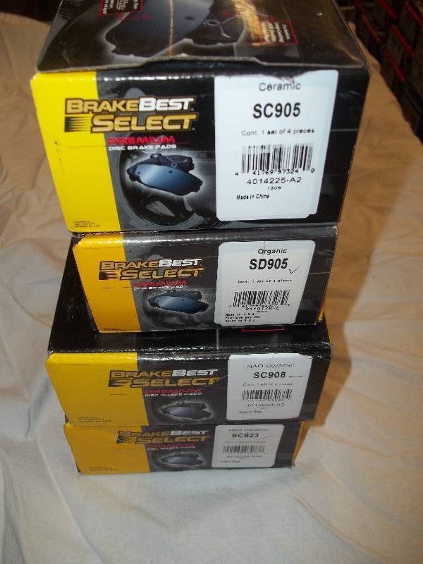 lot 613 image: Premium Disc Brake Pads