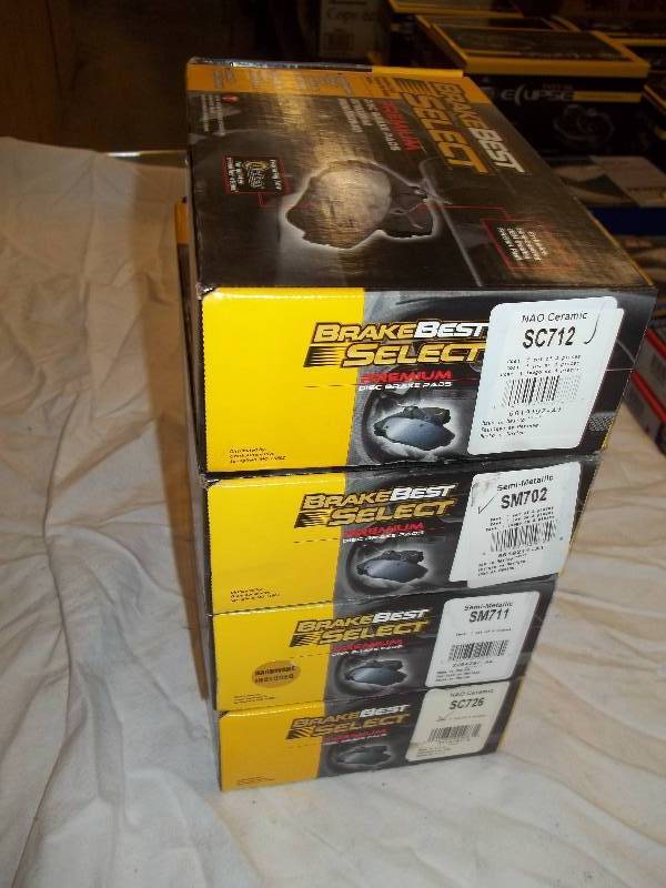 lot 606 image: Premium Disc Brake Pads