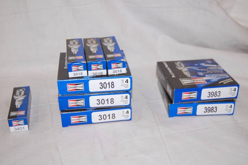 lot 545 image: Champion Spark Plugs