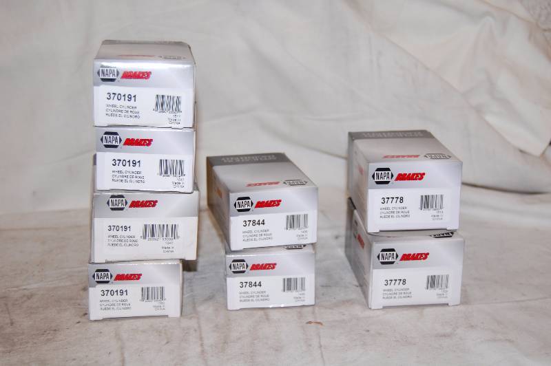 lot 563 image: Brake Parts