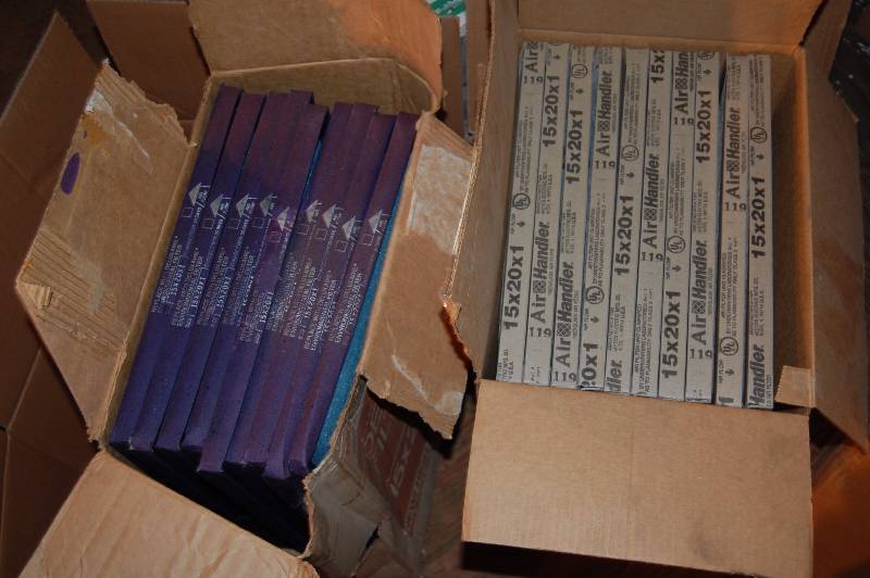 lot 679 image: Furnace Filters