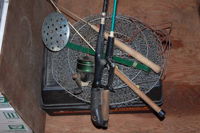 lot 741 image: Misc Fishing Supplies