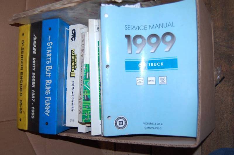 lot 779 image: Automotive Repair Shop Manuals