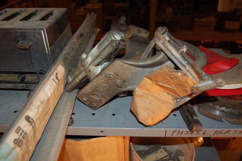 lot 813 image: Misc Lot