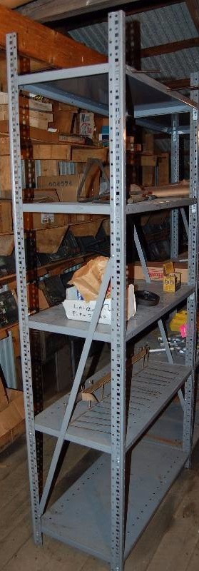 lot 833 image: Metal Shelf