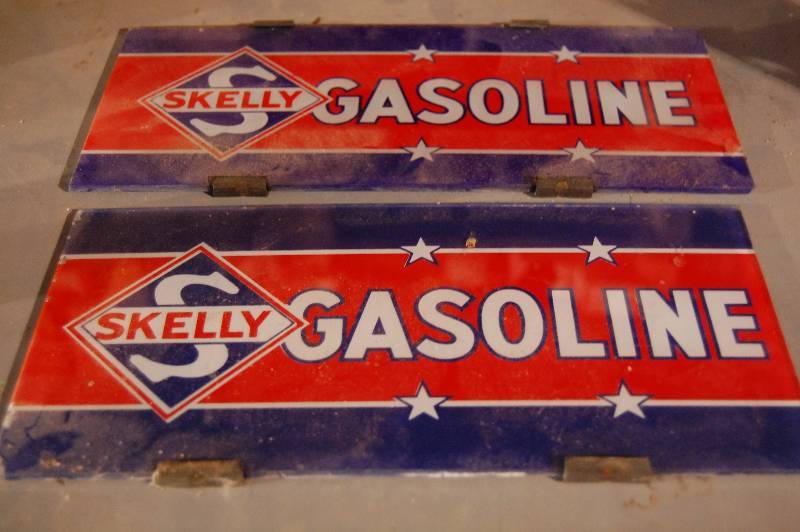 lot 850 image: Glass Skelly Gasoline Signs
