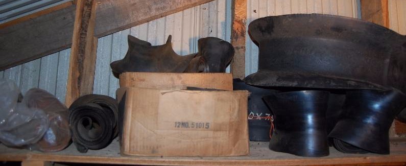 lot 888 image: Misc Rubber Rim Liners