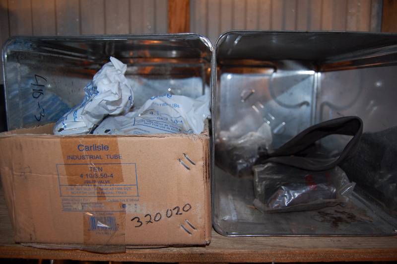 lot 889 image: Inner Tubes