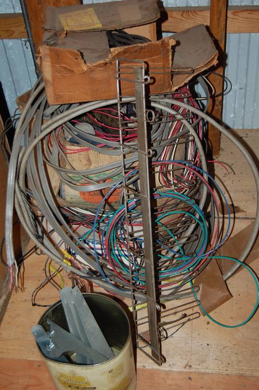 lot 904 image: Electrical Lot