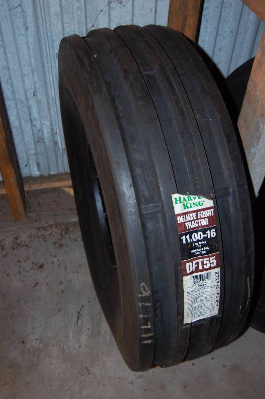 lot 1007 image: Implement Tire