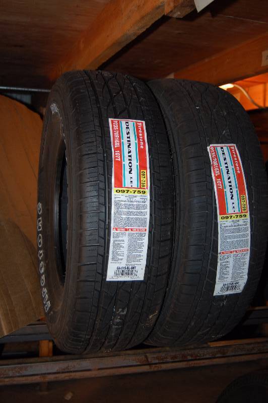 lot 1022 image: Passenger Tires