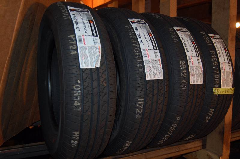 lot 1023 image: Passenger Tires