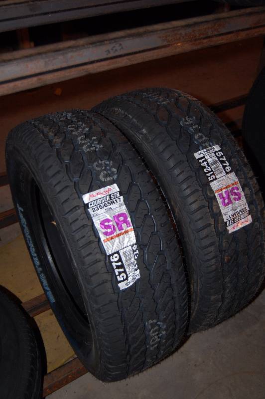 lot 1026 image: TruckCar Tires