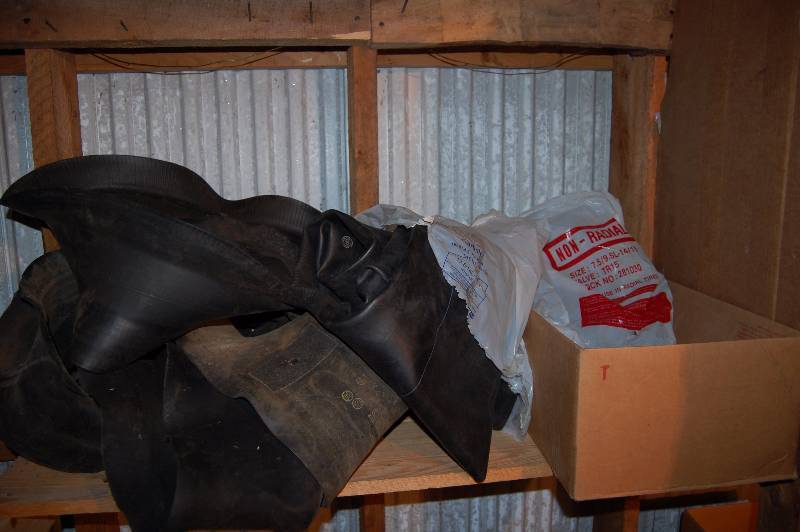 lot 1045 image: Misc Rim Liners and Inner Tubes