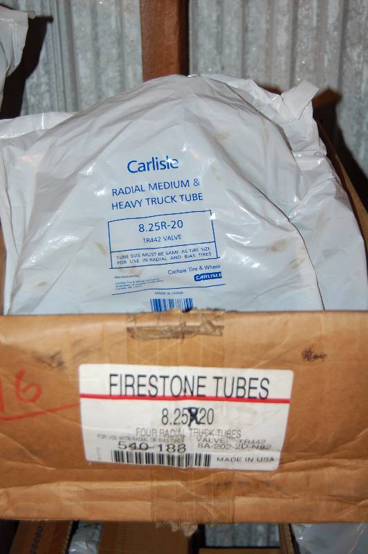lot 1052 image: Radial Medium and Heavy Truck Tubes