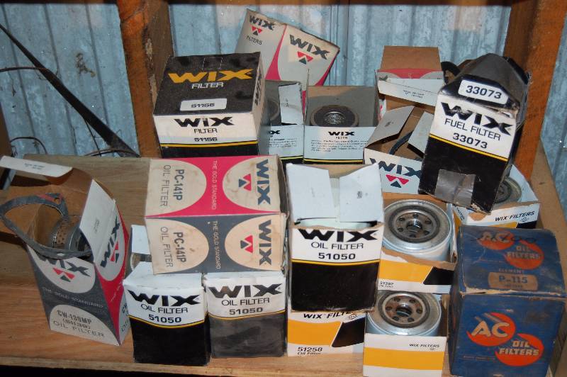 lot 1080 image: Misc Wix Oil Filters