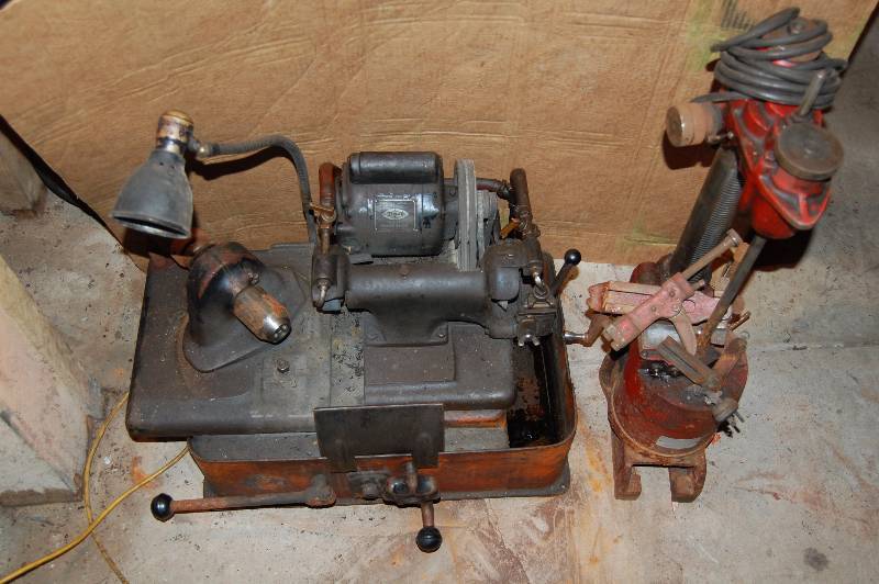 lot 1081 image: Valve Face Grinding Machine and Other