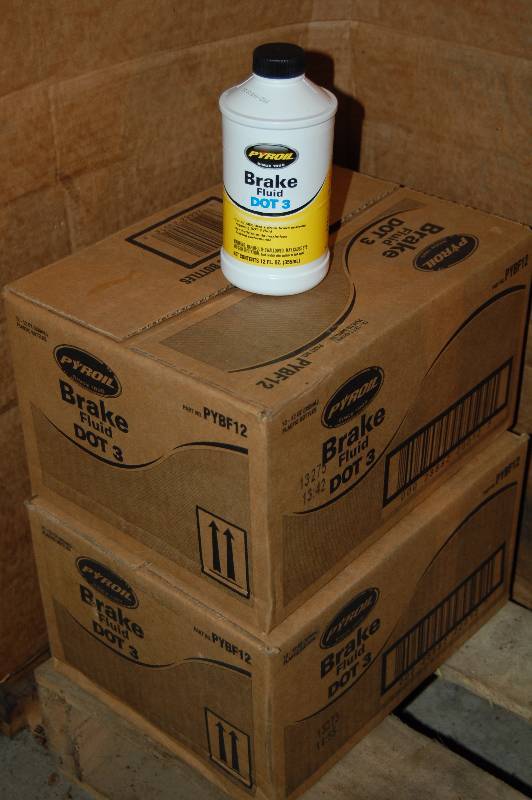 lot 1090 image: Dot 3 Brake Fluid
