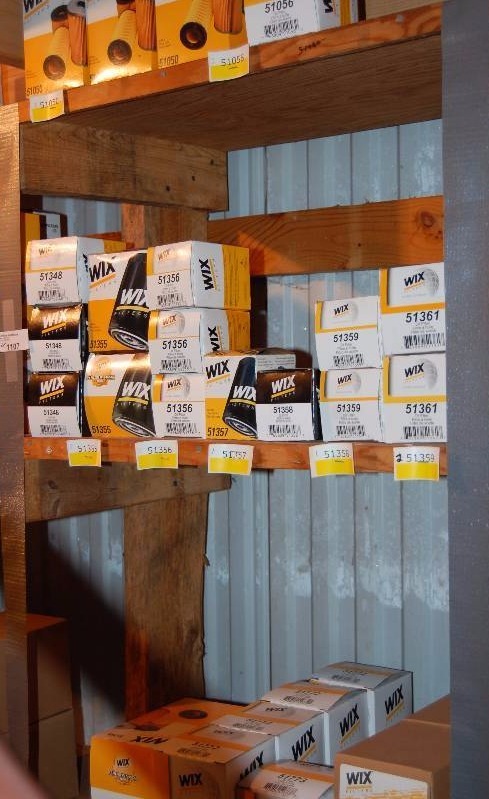 lot 1108 image: Wix Oil Filters