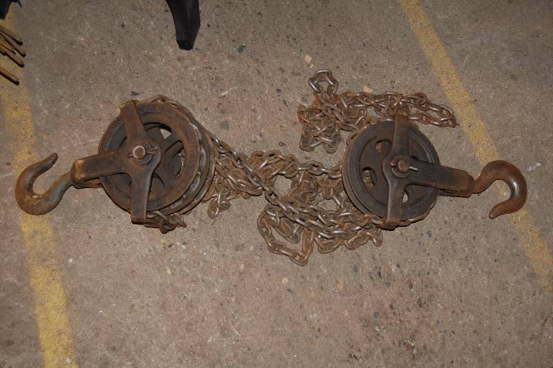 lot 1189 image: Chain Hoist
