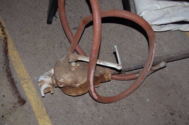 lot 1196 image: UsedBarrel Pump