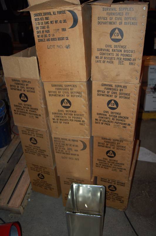 lot 1471 image: Canisters