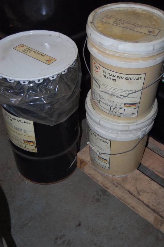 lot 1587 image: 190 Lbs of Ceran WR Grease NLGI # 2