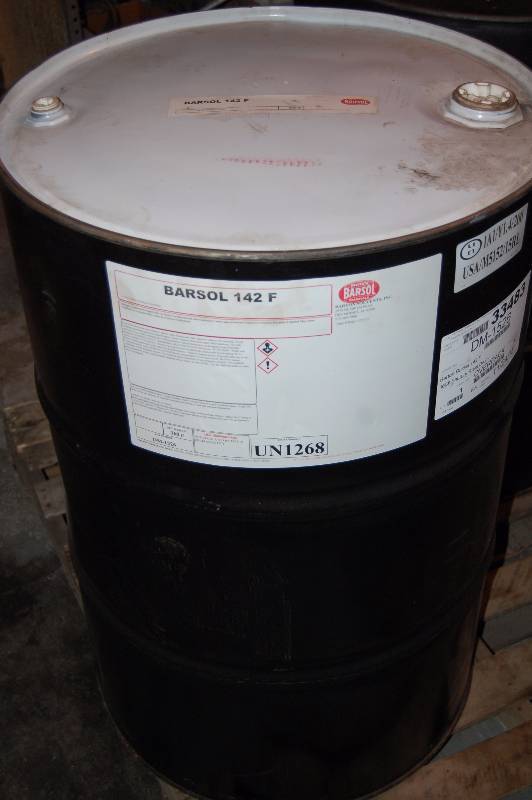lot 1601 image: Partial 55 Gallon Drum Barsol 142 F