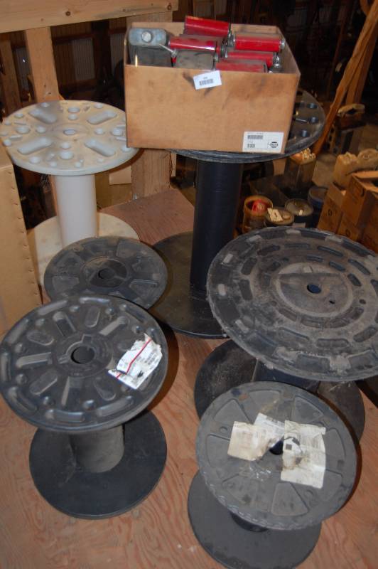 lot 916 image: Misc Spools and More