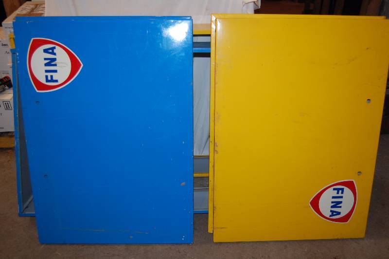 lot 1489 image: Gas Pump Parts