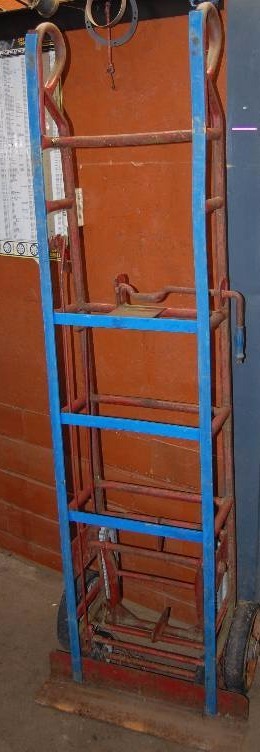 lot 1731 image: Appliance Handtruck