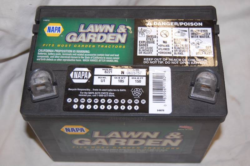 lot 1739 image: New LawnGarden Battery