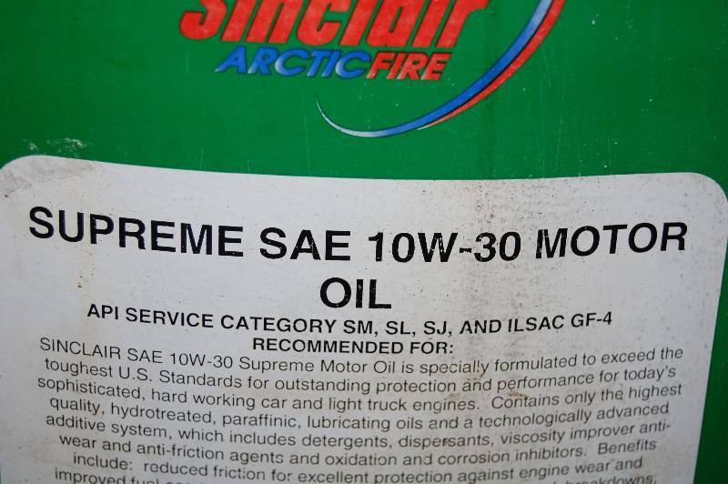 lot 1708 image: 55 Gallon Drum of Supreme Motor Oil SAE 10W-30