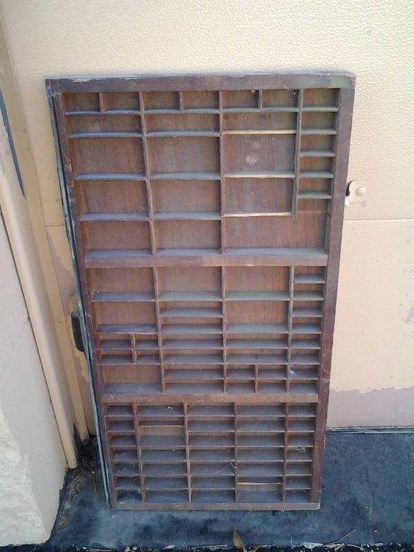 lot 33 image: Printers Tray